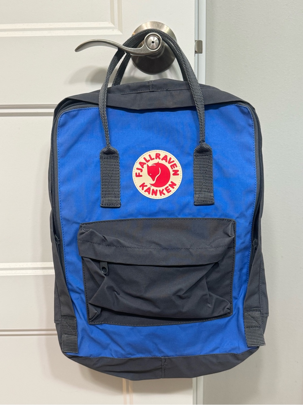 Classic Backpack - Blue and Gray FJALL RAVEN KANKEN